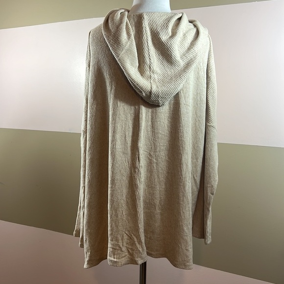 Status by Chenault Oatmeal Cowl Neck Sweater Size small - Picture 4 of 8